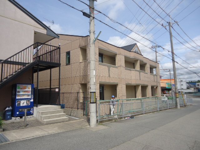 エントランス　外観写真（昼）