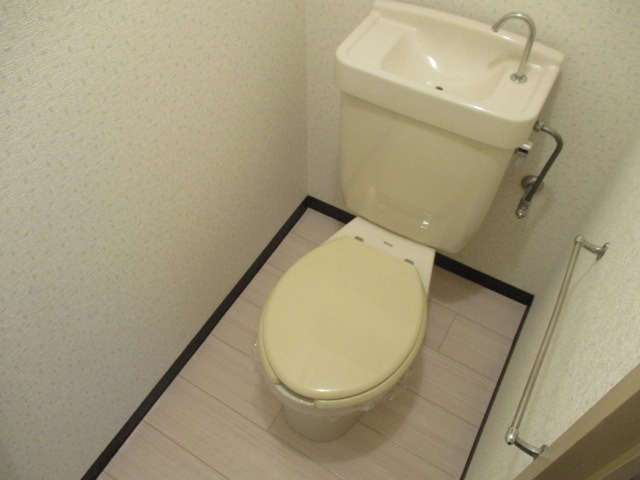 トイレ　清潔なトイレです