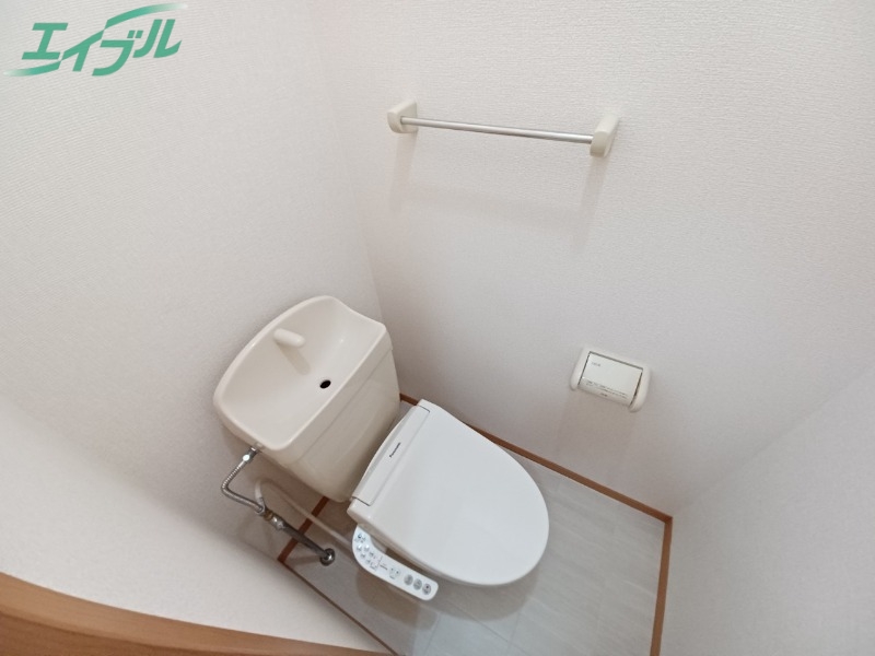 トイレ　同型参考写真