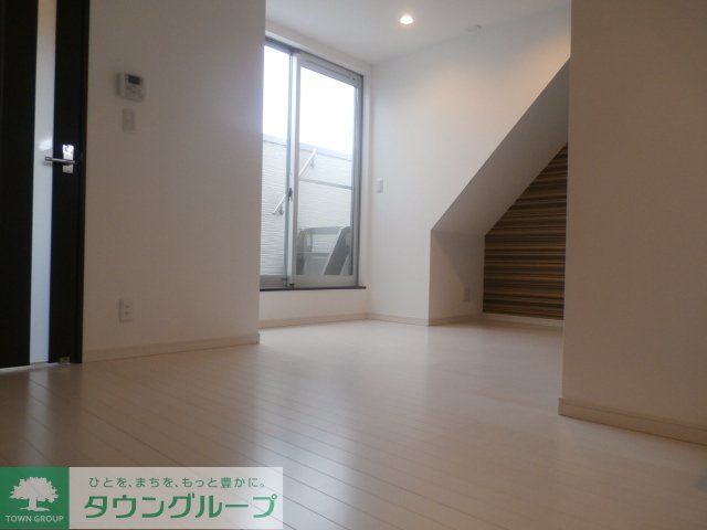 居室・リビング　※別部屋のお写真です。