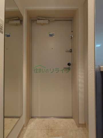 玄関　ガーラプレイス新宿御苑