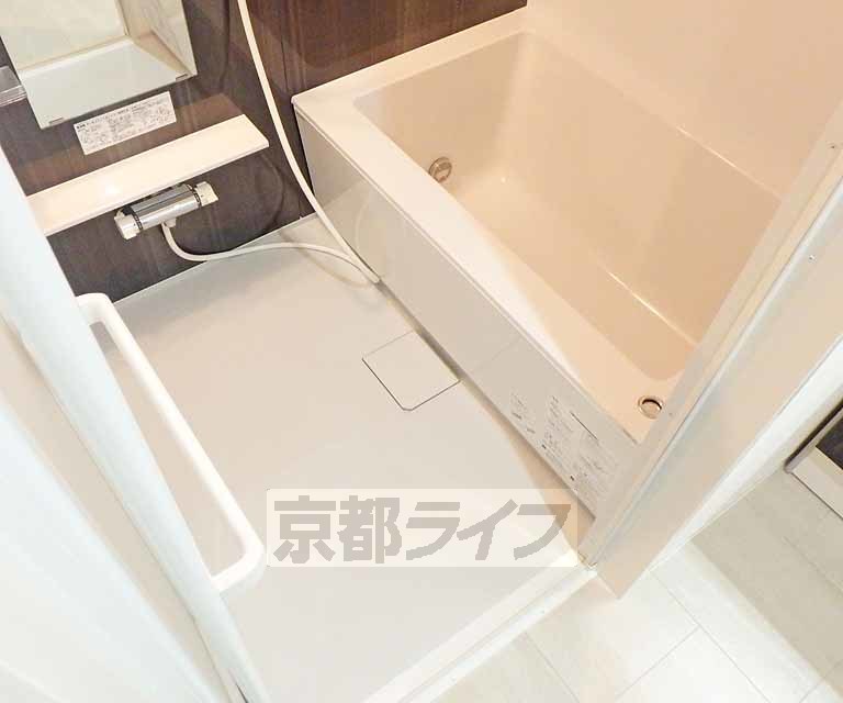 バス・シャワールーム　清潔感のあるバスルームです！