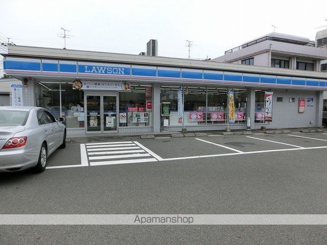 コンビニ　ローソン鹿児島紫原六丁目店（コンビニ）まで210m
