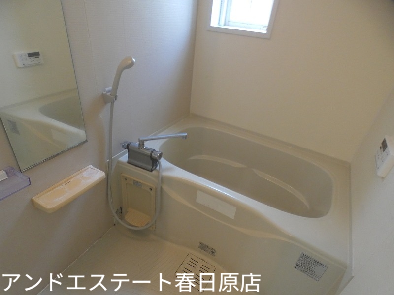 西鉄天神大牟田線 井尻駅 バス乗車時間：12分 最寄りバス停で下車 徒歩3分 2階建 築17年の風呂写真