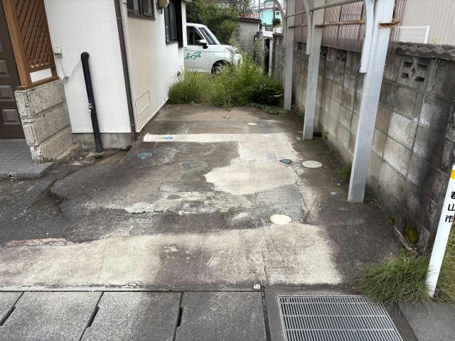 駐車場　駐車場