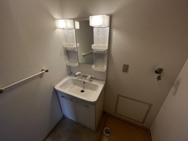 洗面設備　独立洗面台付き♪