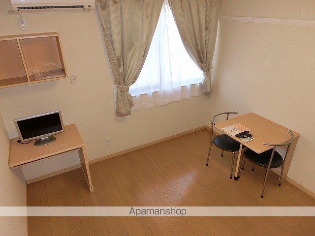 レオネクストリビングストンの居間写真