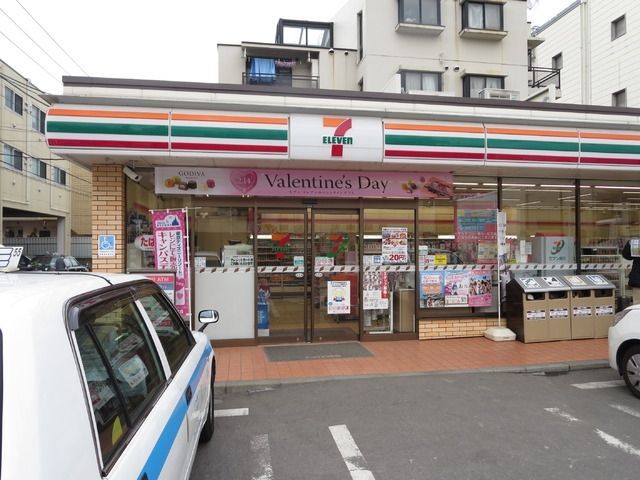 コンビニ　セブンイレブン（コンビニ）まで456m