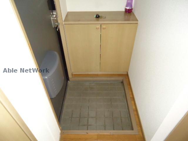 玄関　※同物件別部屋