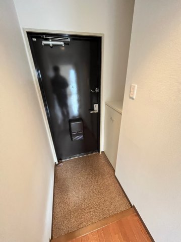 玄関　収納もある玄関です
