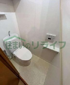 トイレ　前回募集時のお写真になります。