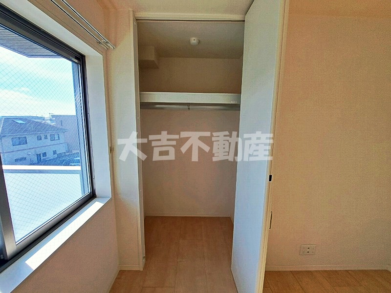 収納　※別部屋の写真です