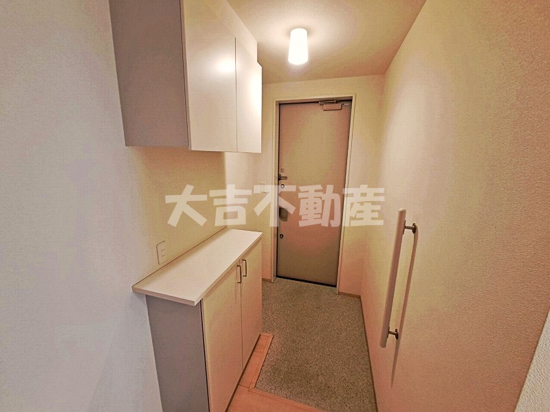 玄関　※別部屋の写真です