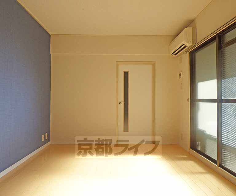 居室・リビング　広々としたお部屋です。