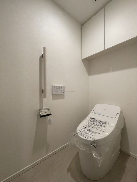 トイレ　※写真は同タイプ住戸です。