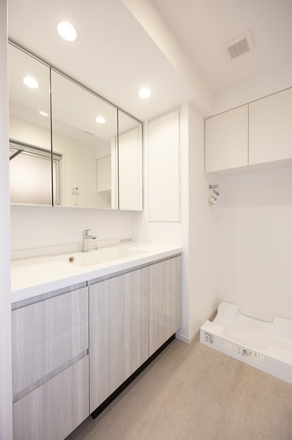 洗面設備　※写真は同タイプ住戸です。