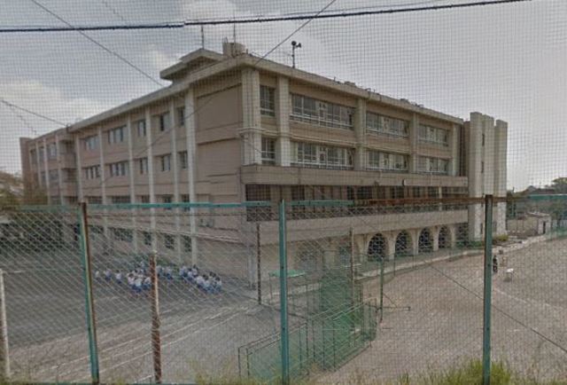 中学校　川崎市立野川中学校（中学校）まで1128m