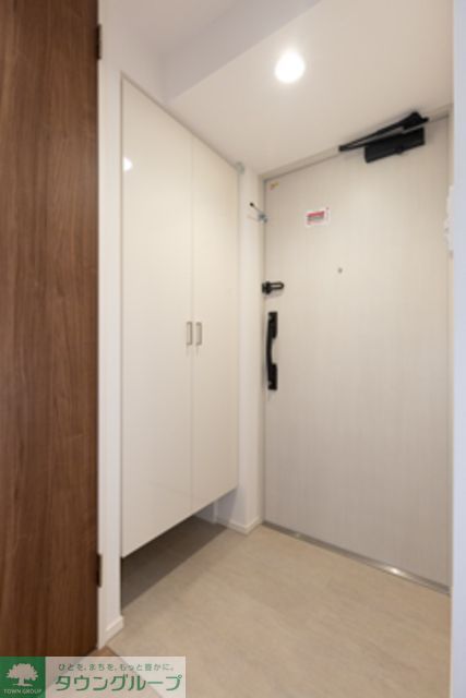玄関　※写真は同タイプ住戸です。