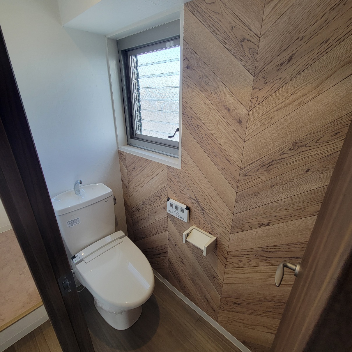 芦屋イシカワビルのトイレ写真