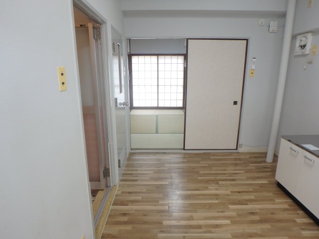 居室・リビング　ゆったりとした居間です