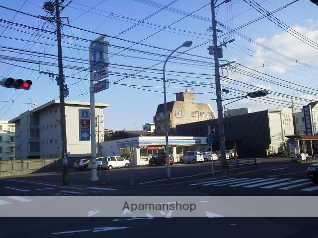 コンビニ　ローソン鹿児島薬師１丁目店（コンビニ）まで237m