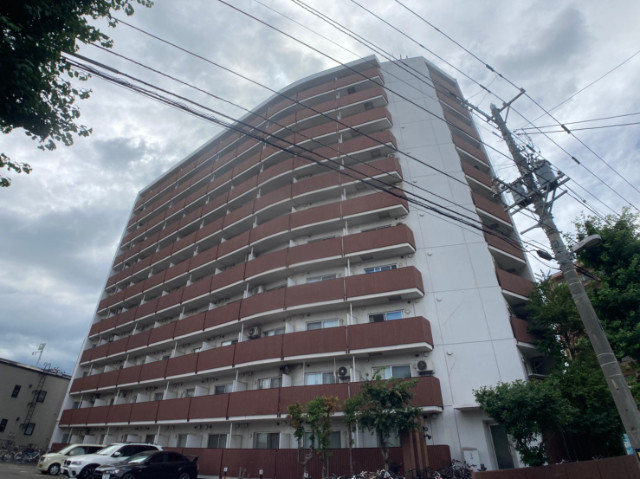 札幌市北区北三十四条西のマンションの建物外観