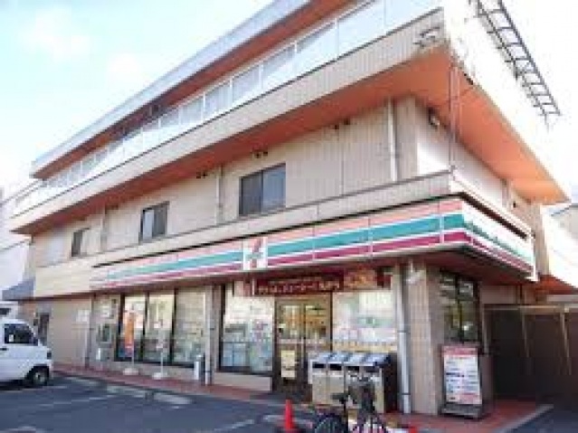 【岡山市北区南中央町のマンションのコンビニ】