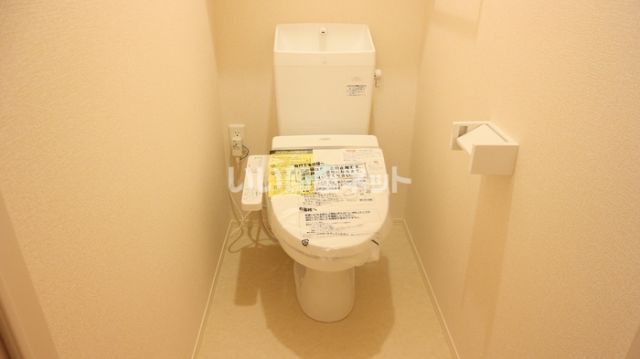 【ＢＥＳＴ　ＨＯＵＳＥ　IIIのトイレ】