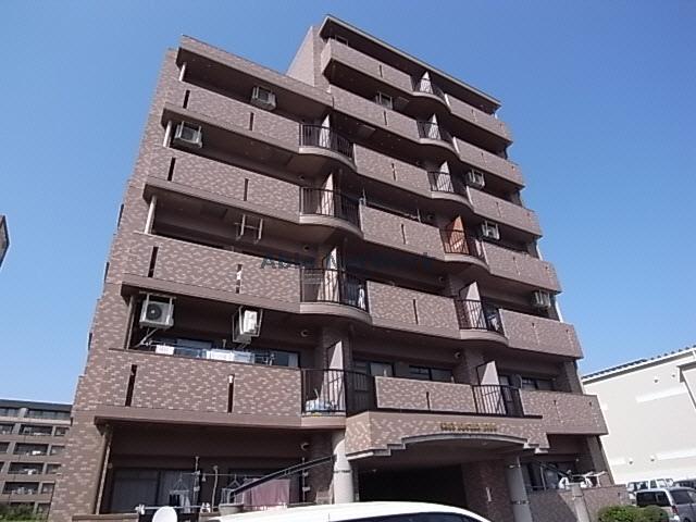 岐阜市長良井田のマンションの建物外観