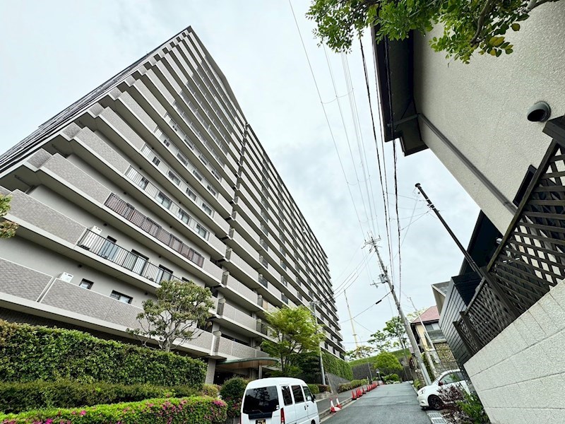 神戸市北区大原のマンションの建物外観