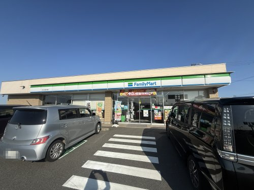 コンビニ　ファミリーマート 鈴鹿一ノ宮店（コンビニ）まで2607m