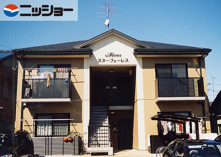 【スターフォーレスの建物外観】
