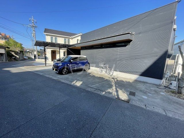 森岡町９丁目戸建の建物外観