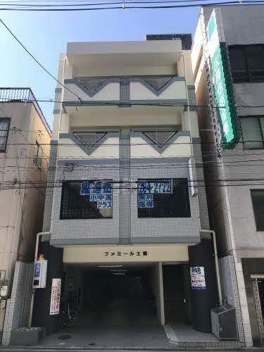 【広島市中区土橋町のマンションの建物外観】