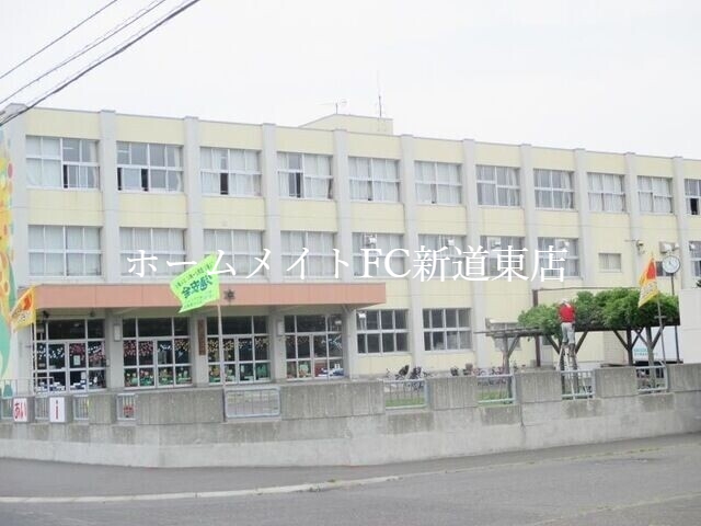 【壱番館　C棟の小学校】