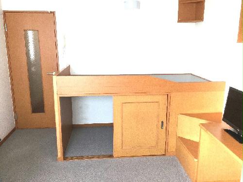 居室・リビング　ロフト下収納スペース！！