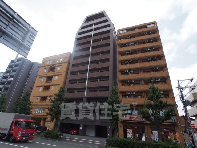 【京都市中京区樽屋町のマンションの建物外観】