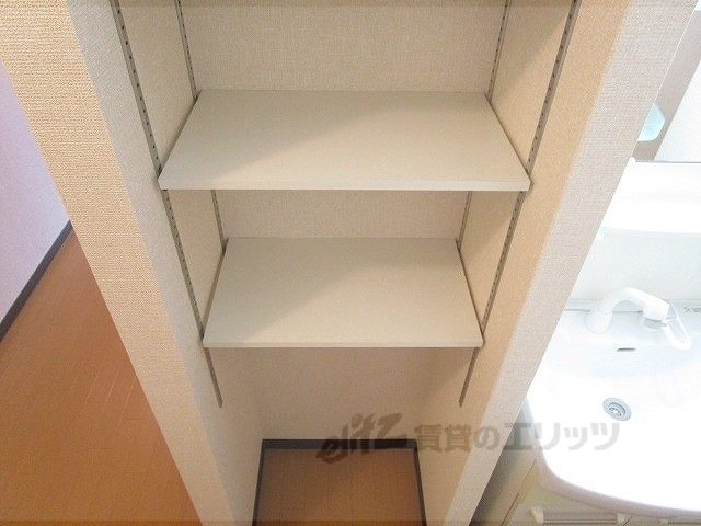 洗面設備　収納