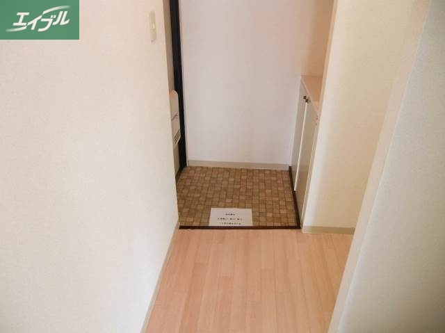 玄関　同タイプのお部屋の写真です