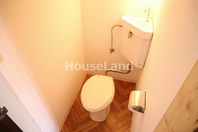 トイレ　清潔感のあるトイレです