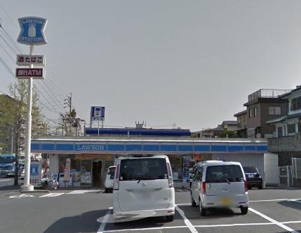 コンビニ　ローソン（コンビニ）まで742m