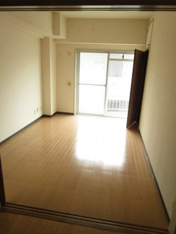 居室・リビング　※別室参考写真・反転タイプ