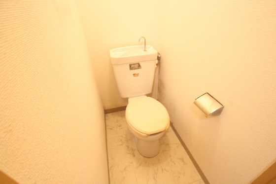 トイレ　※別部屋の写真です