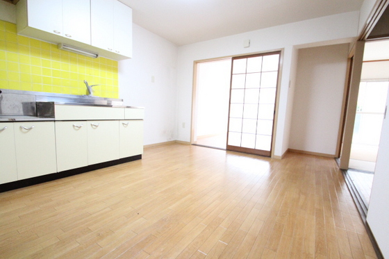 居室・リビング　※別部屋の写真です