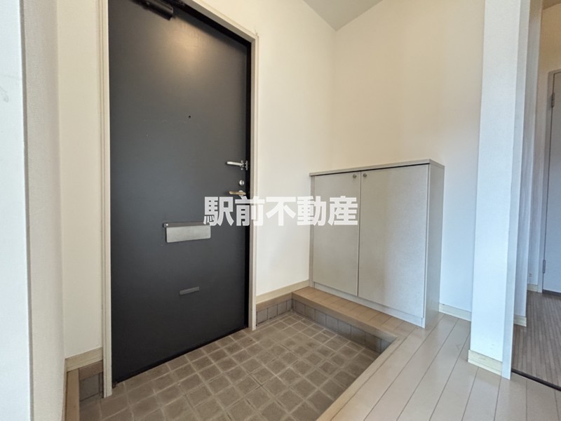 玄関　笑顔でおもてなし！！