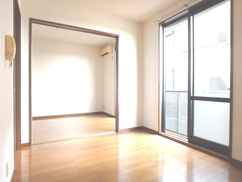 居室・リビング　図面と現状に相違がある場合には現状を優先