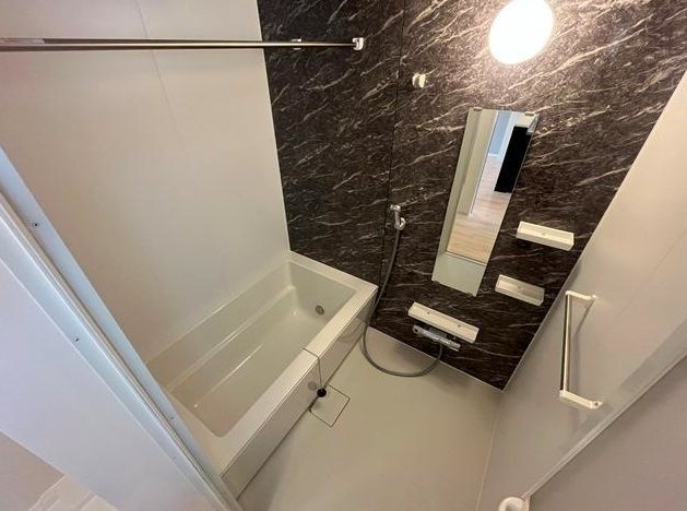 バス・シャワールーム　※建築中のため参考イメージ