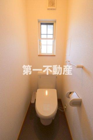 トイレ　温水洗浄便座