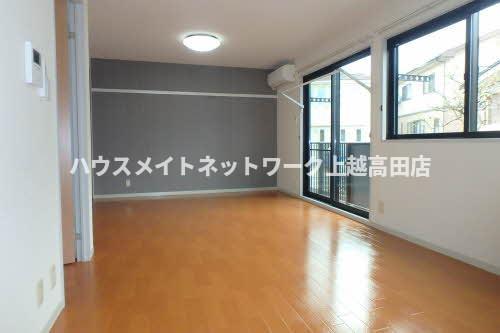 その他部屋・スペース　LDK12.8帖（参考101号室反転室内写真）