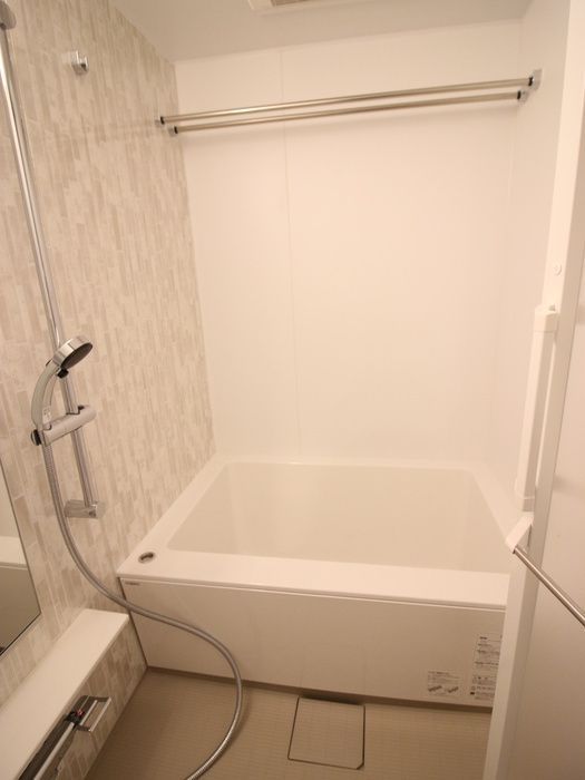 バス・シャワールーム　写真は同タイプ住居です。